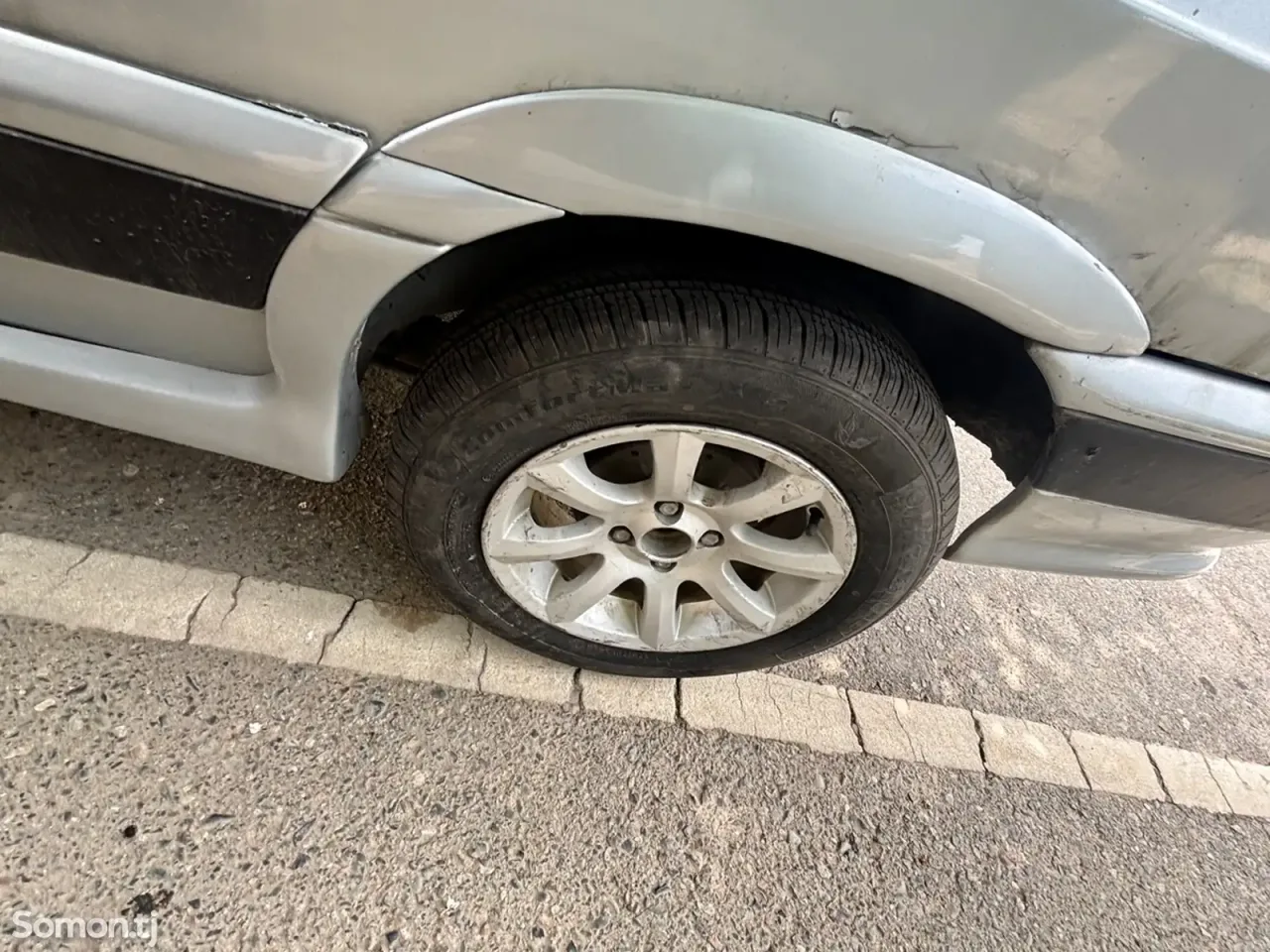 Lada (ВАЗ) 2113 2002 · 1.6 MT