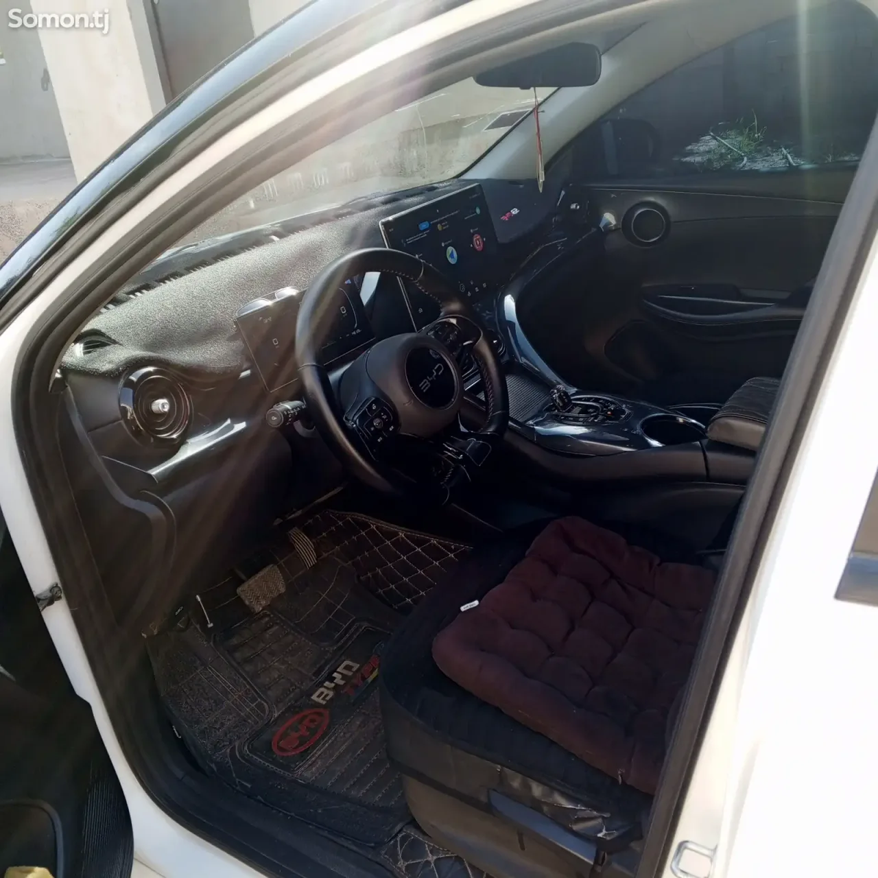 BYD E2 2025 · AT