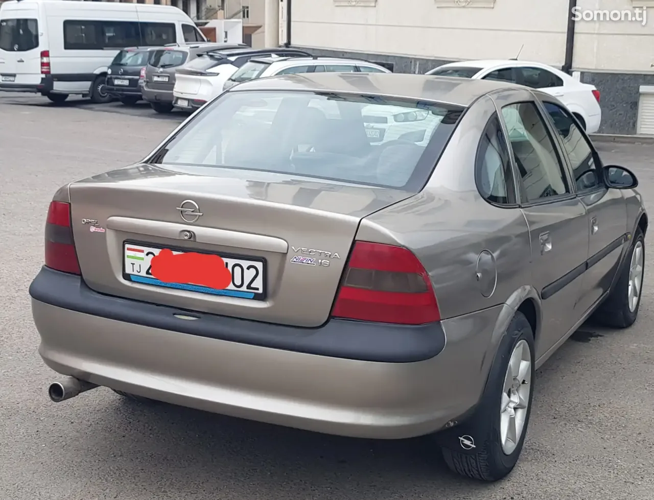 Opel Vectra B 1996 · 1.6 MT