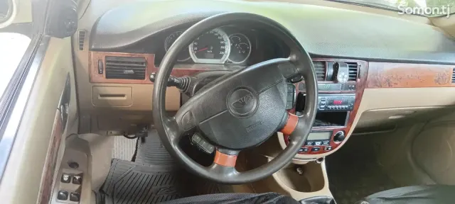 Daewoo Lacetti 2004 · MT