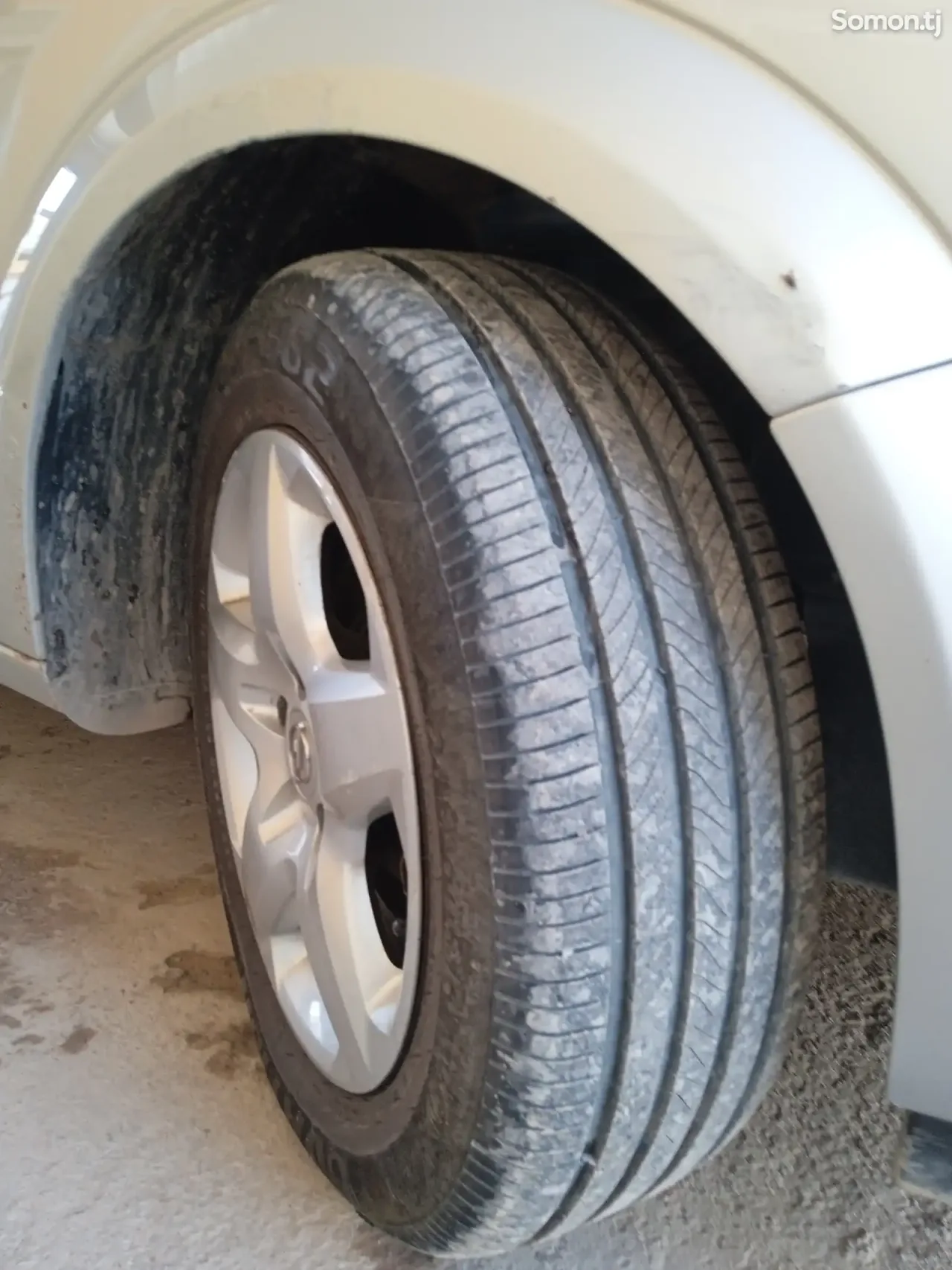 Opel Astra H 2008 · 1.6 MT