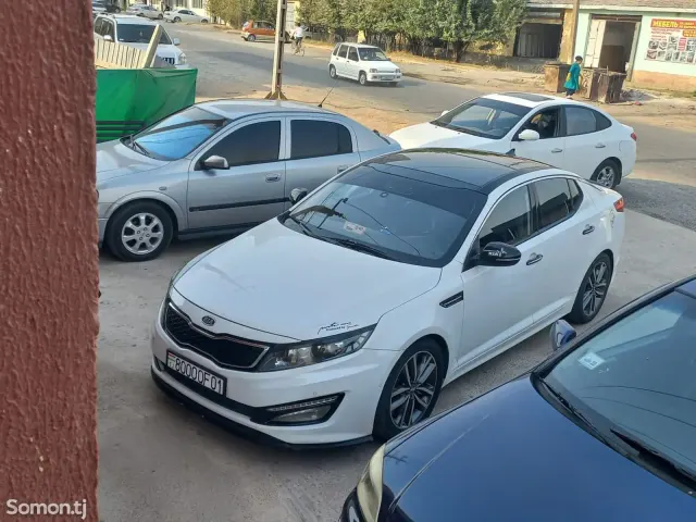 Kia K5 2013 · 2.0 AT