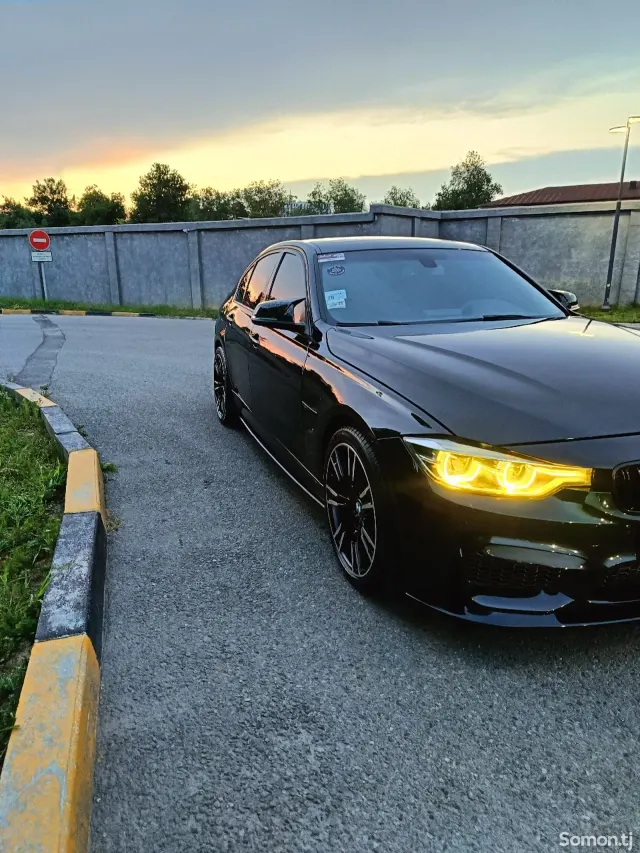 BMW 3 series 2016 · 2.0 AT