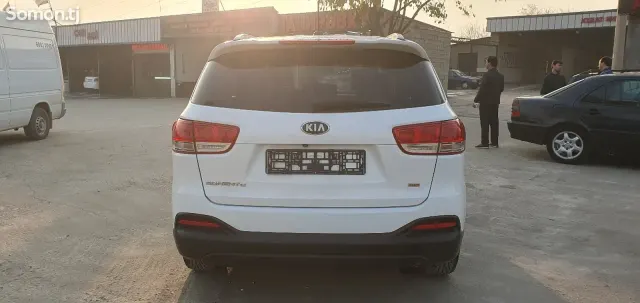 Kia Sorento 2017 · 2.4 AT