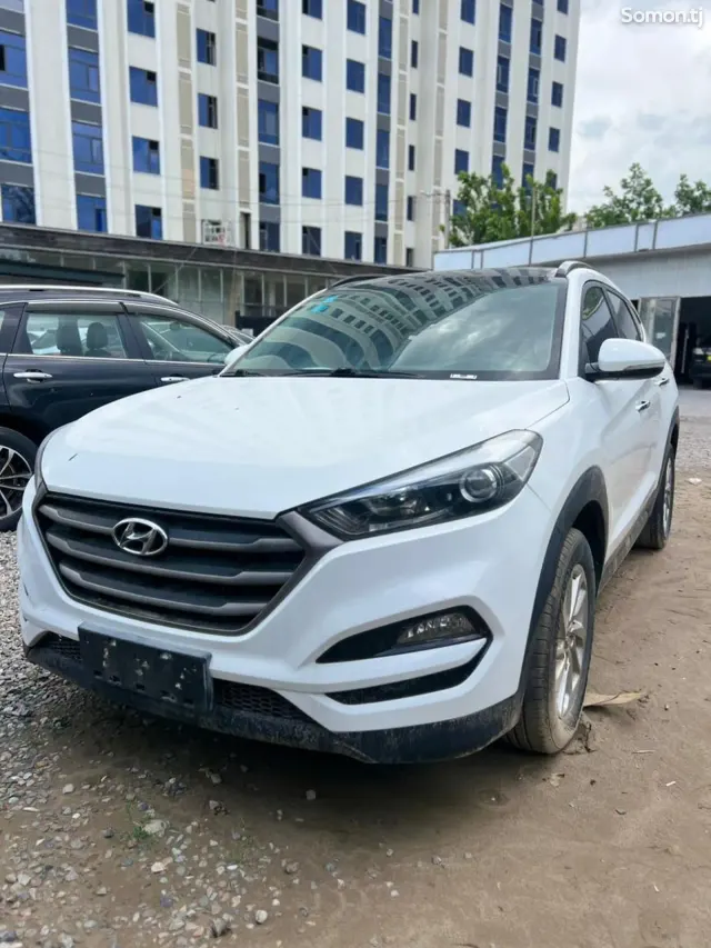 Hyundai Tucson 2015 · 2.0 AT