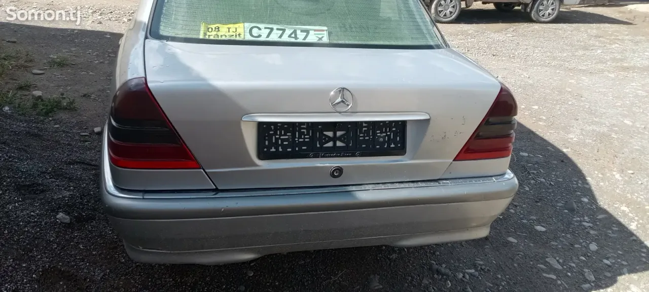Mercedes-Benz C class 1995 · 2.0 MT