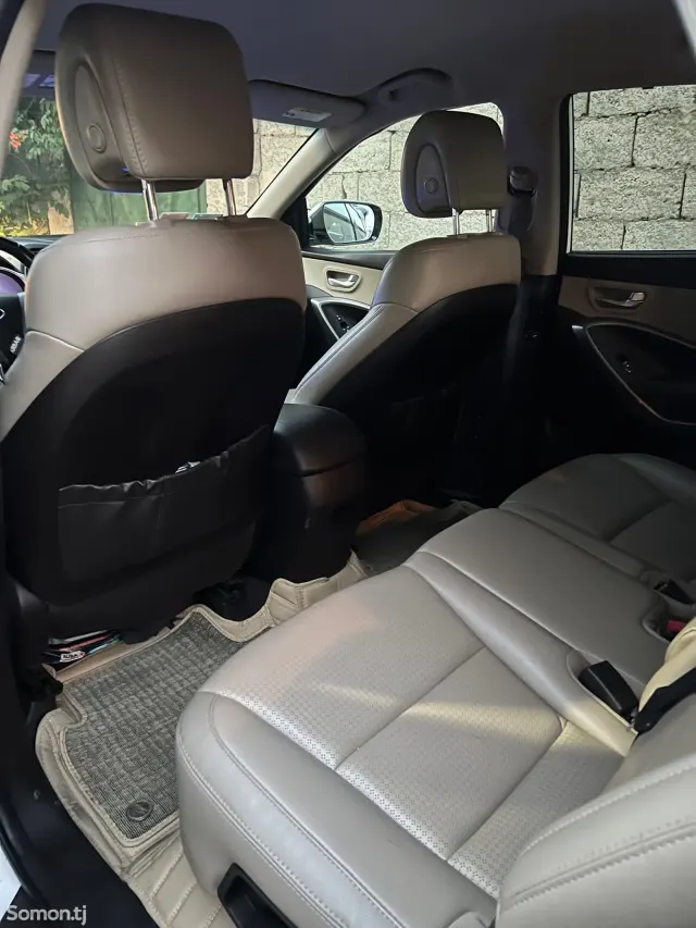 Hyundai Santa Fe 2014 · 2.4 AT