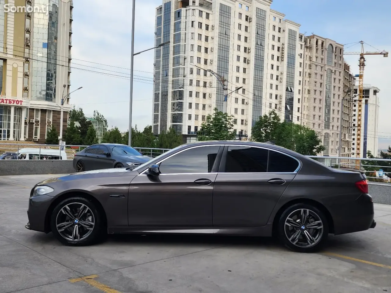 BMW 5 series 2013 · 2.0 AT