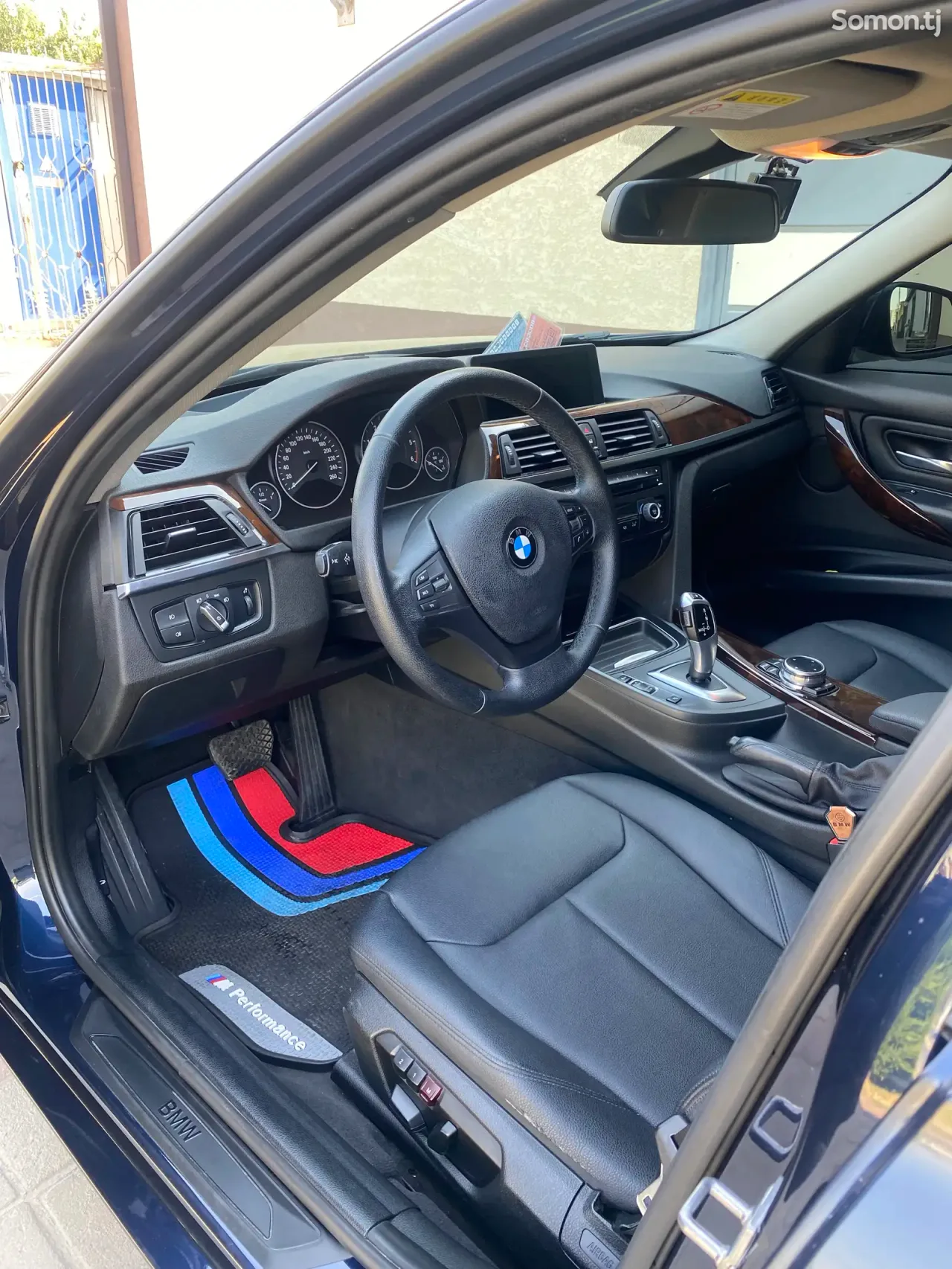 BMW 3 series 2014 · 2.0 AT