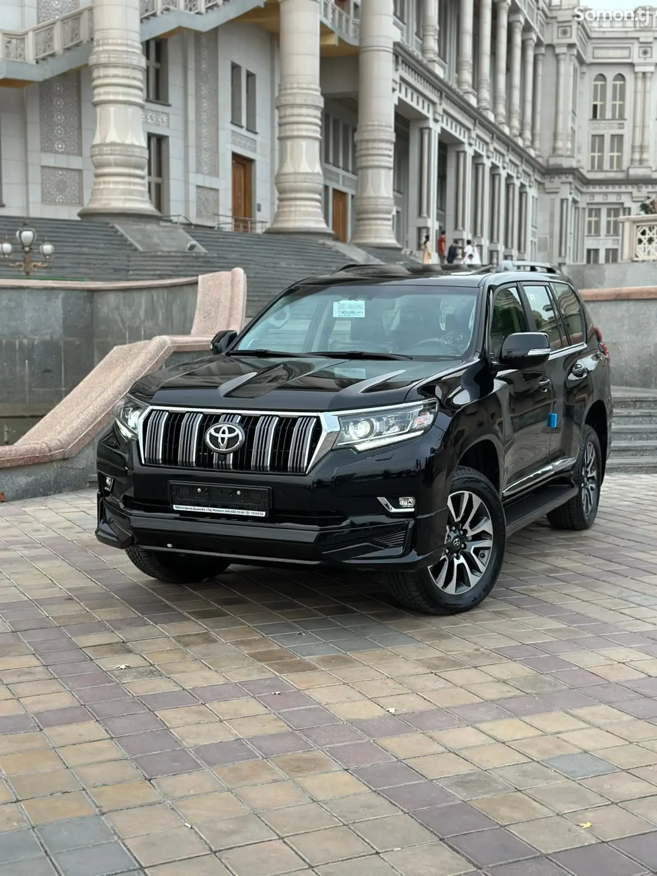 Toyota Land Cruiser Prado 2024 · 4.0 AT