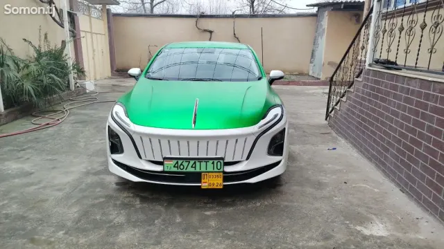 Hongqi E-QM5 2024 · AMT