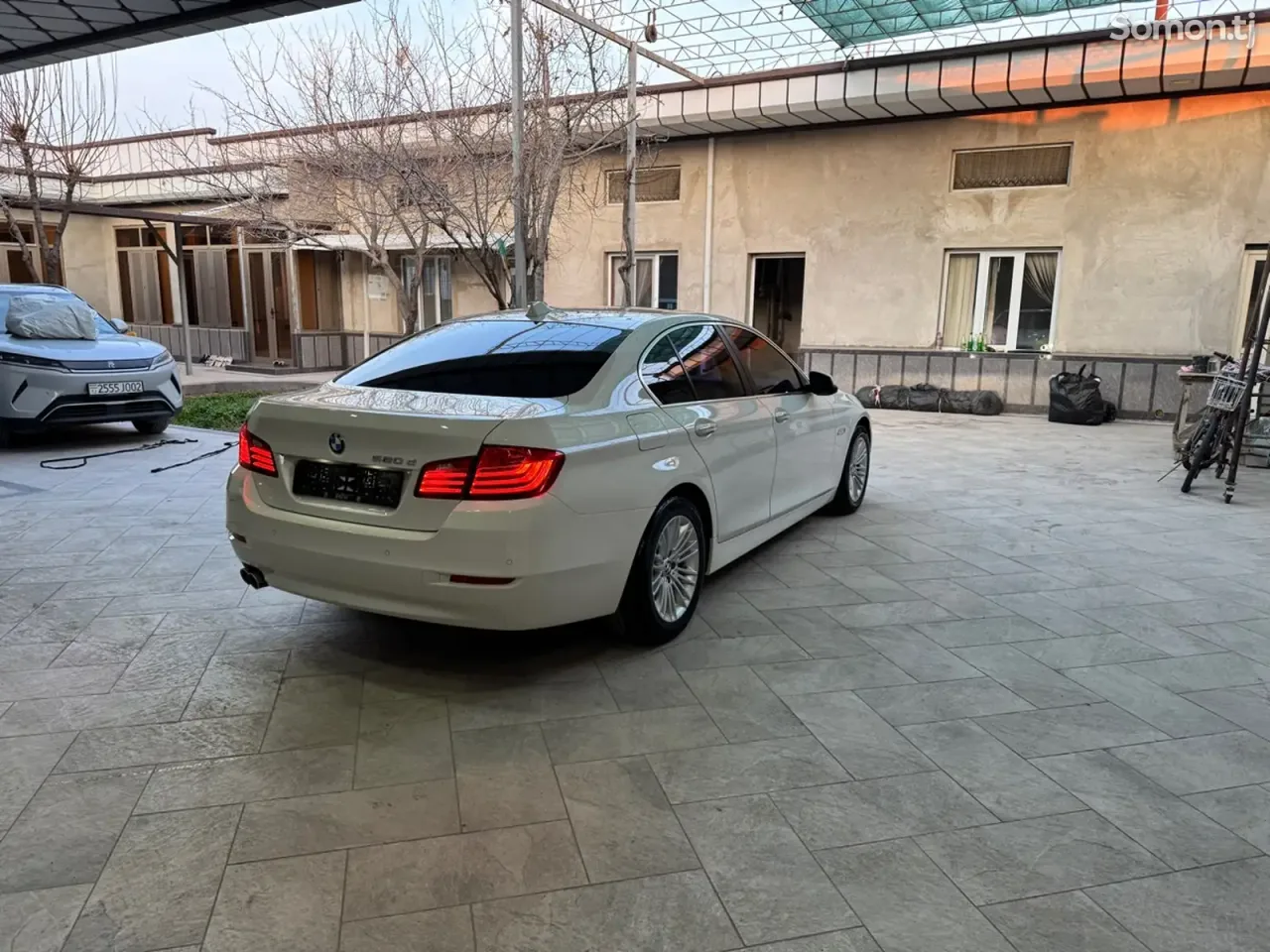 BMW 5 series 2014 · 2.0 AT