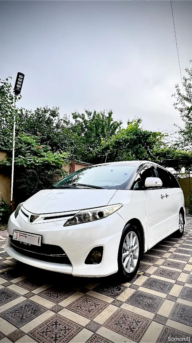 Toyota Estima 2010 · 2.4 AT