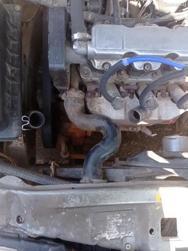 Opel Vectra A 1995 · 1.6 MT