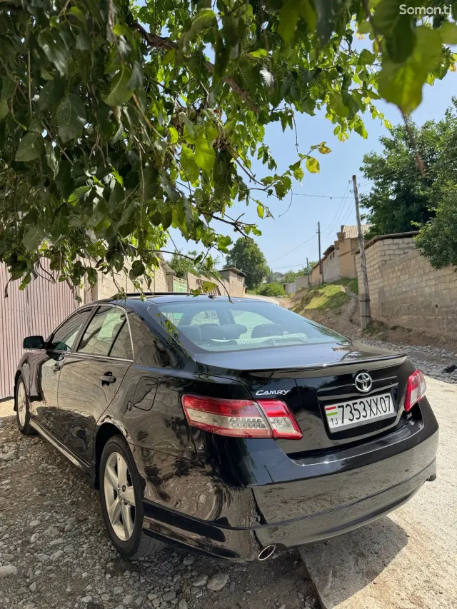 Toyota Camry 2010 · 3.5 AT