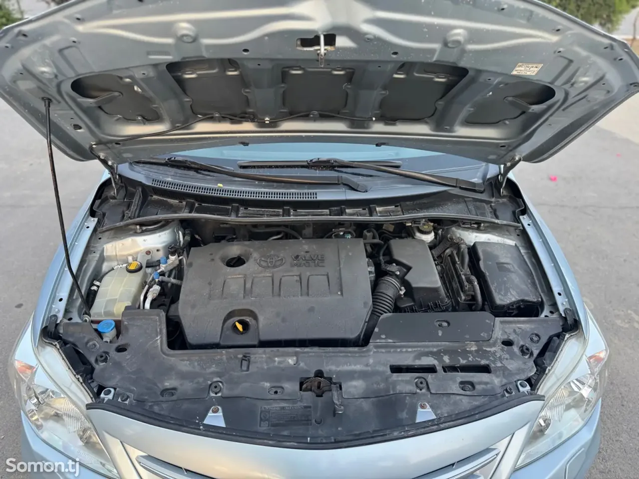 Toyota Corolla 2011 · 1.6 MT