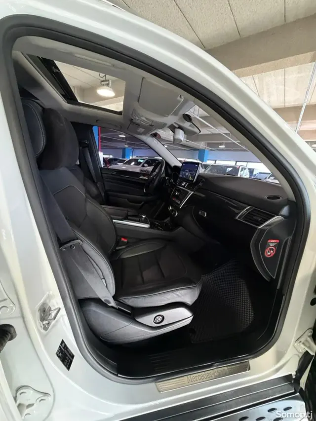 Mercedes-Benz ML class 2015 · 3.5 AT