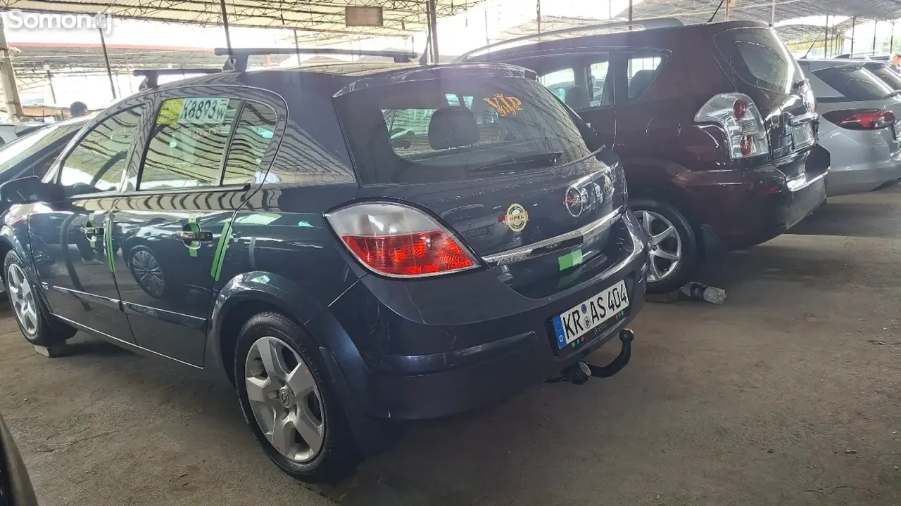 Opel Astra H 2006 · 1.6 MT