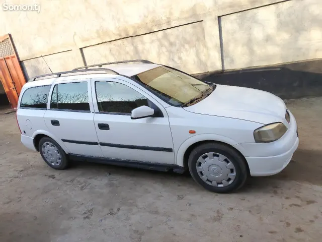 Opel Astra G 1998 · 1.6 MT