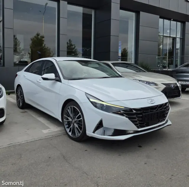 Hyundai Avante 2021 · 1.6 AT