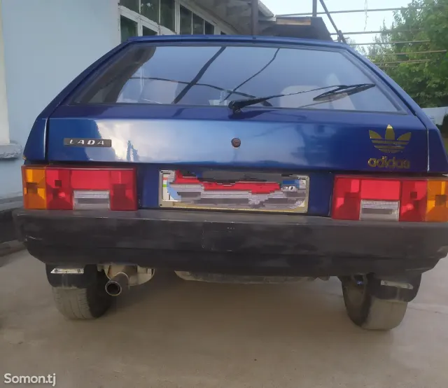 Lada (ВАЗ) 2109 2001 · 1.5 MT