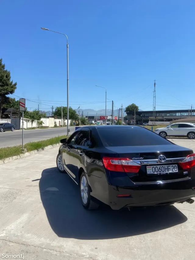 Toyota Camry 2014 · 2.5 AT