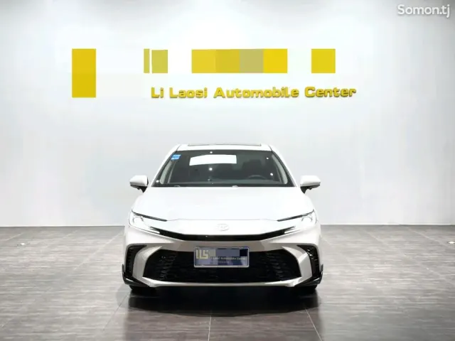 Toyota Camry 2025 · 2.0 AT