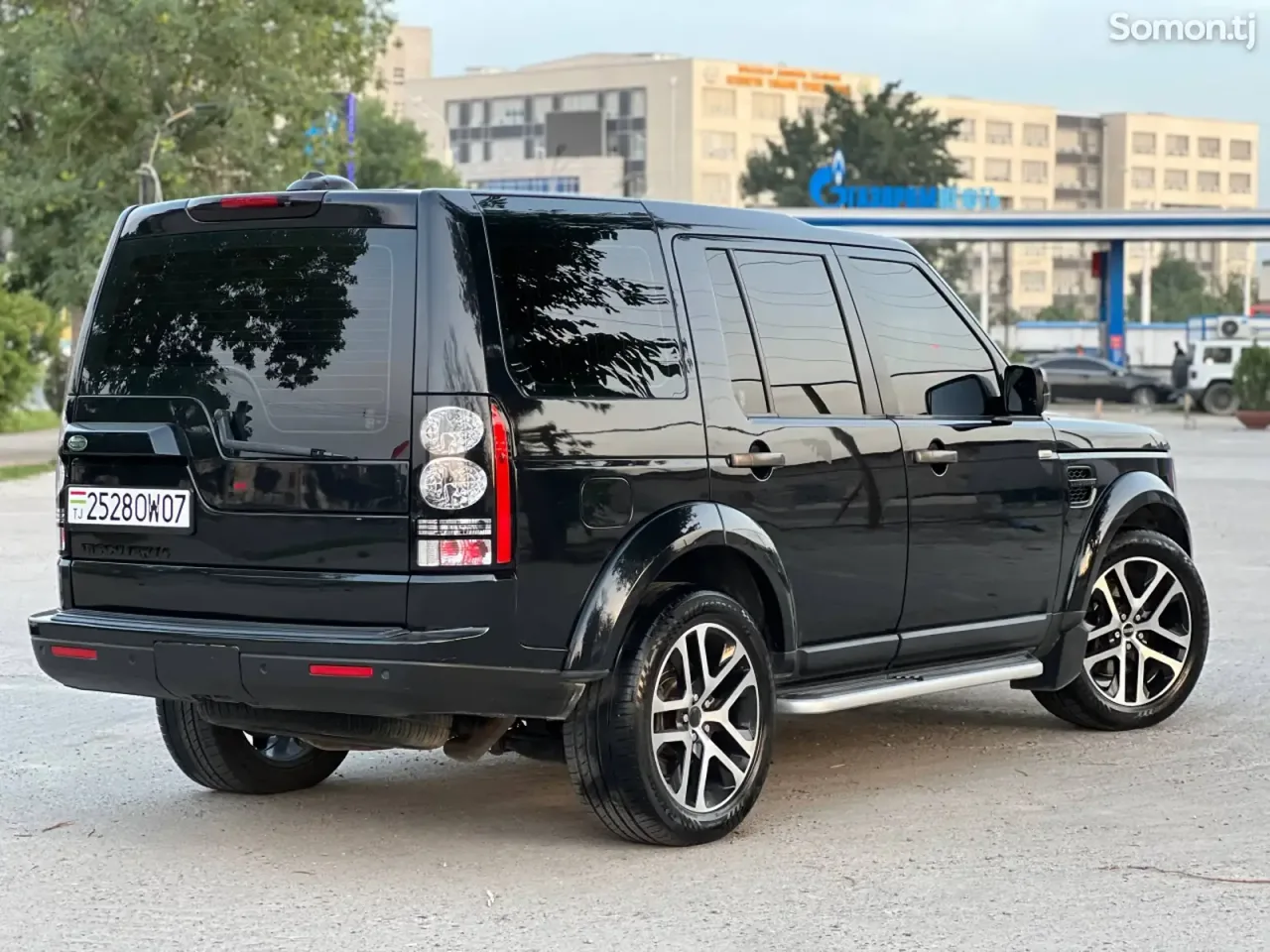 Land Rover Discovery 2014 · 5.0 AT