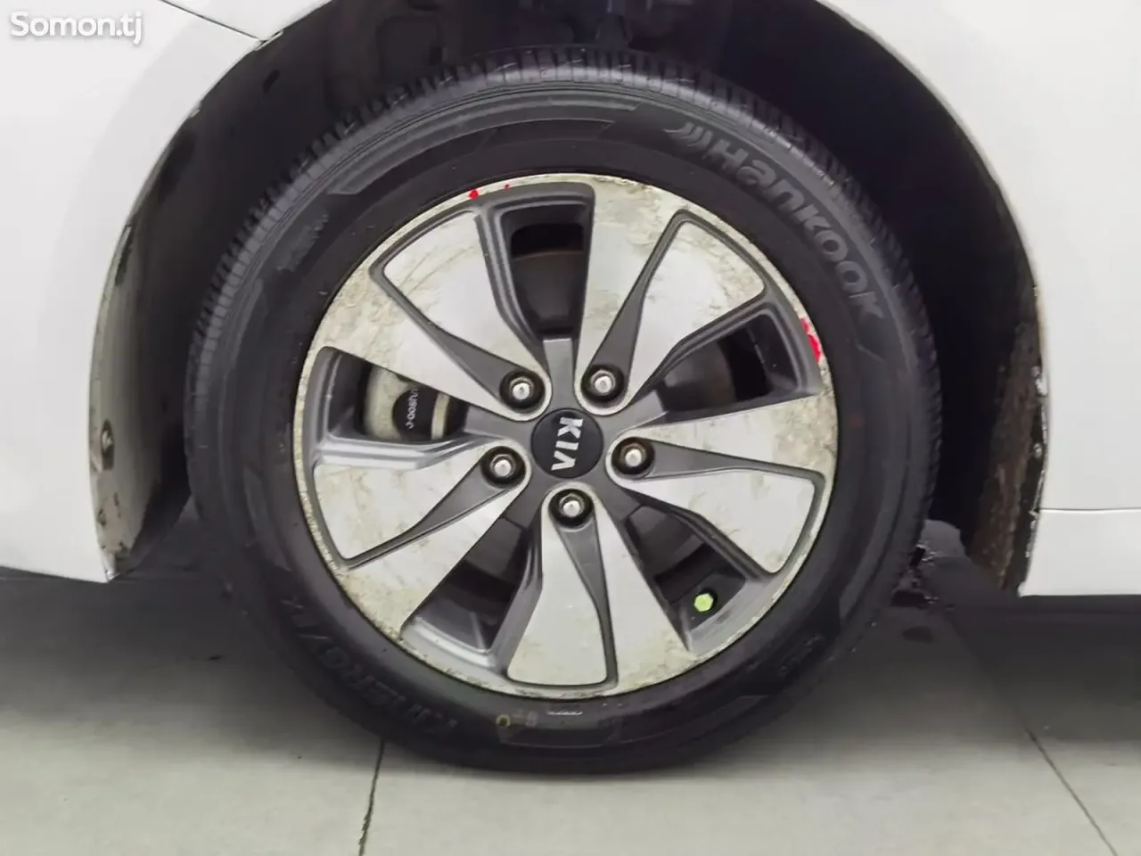 Kia K5 2017 · 2.0 AT