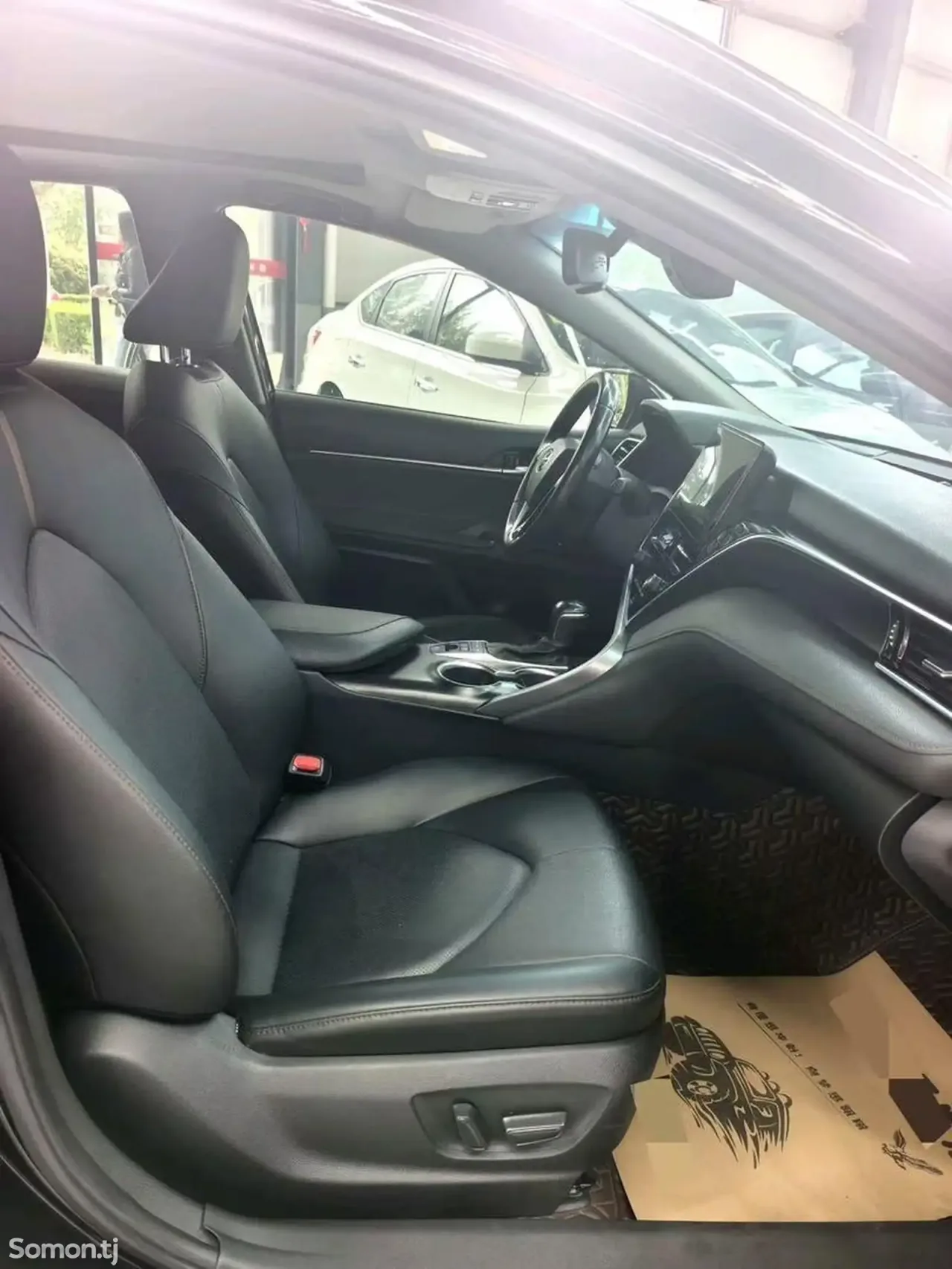 Toyota Camry 2023 · 2.5 AT