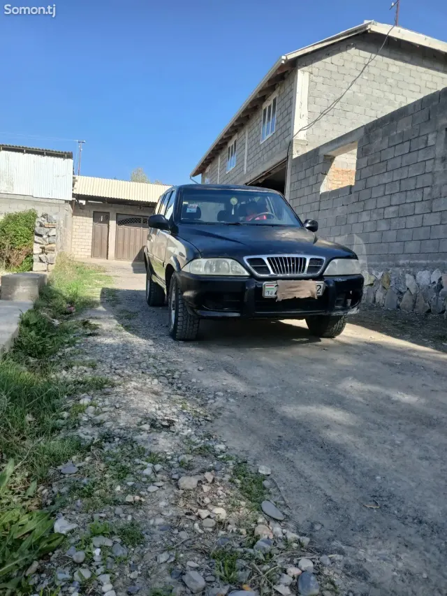Ssang Yong Musso 1999 · 2.2 MT
