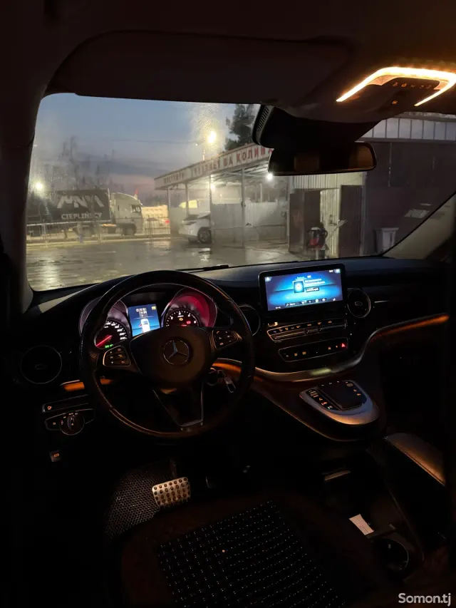 Mercedes-Benz Viano 2021 · 2.2 AT