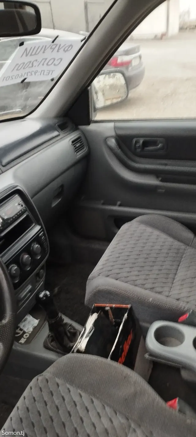 Honda CR-V 2001 · 2.0 MT