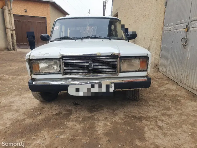 Lada (ВАЗ) 2107 2004 · 0.6 MT