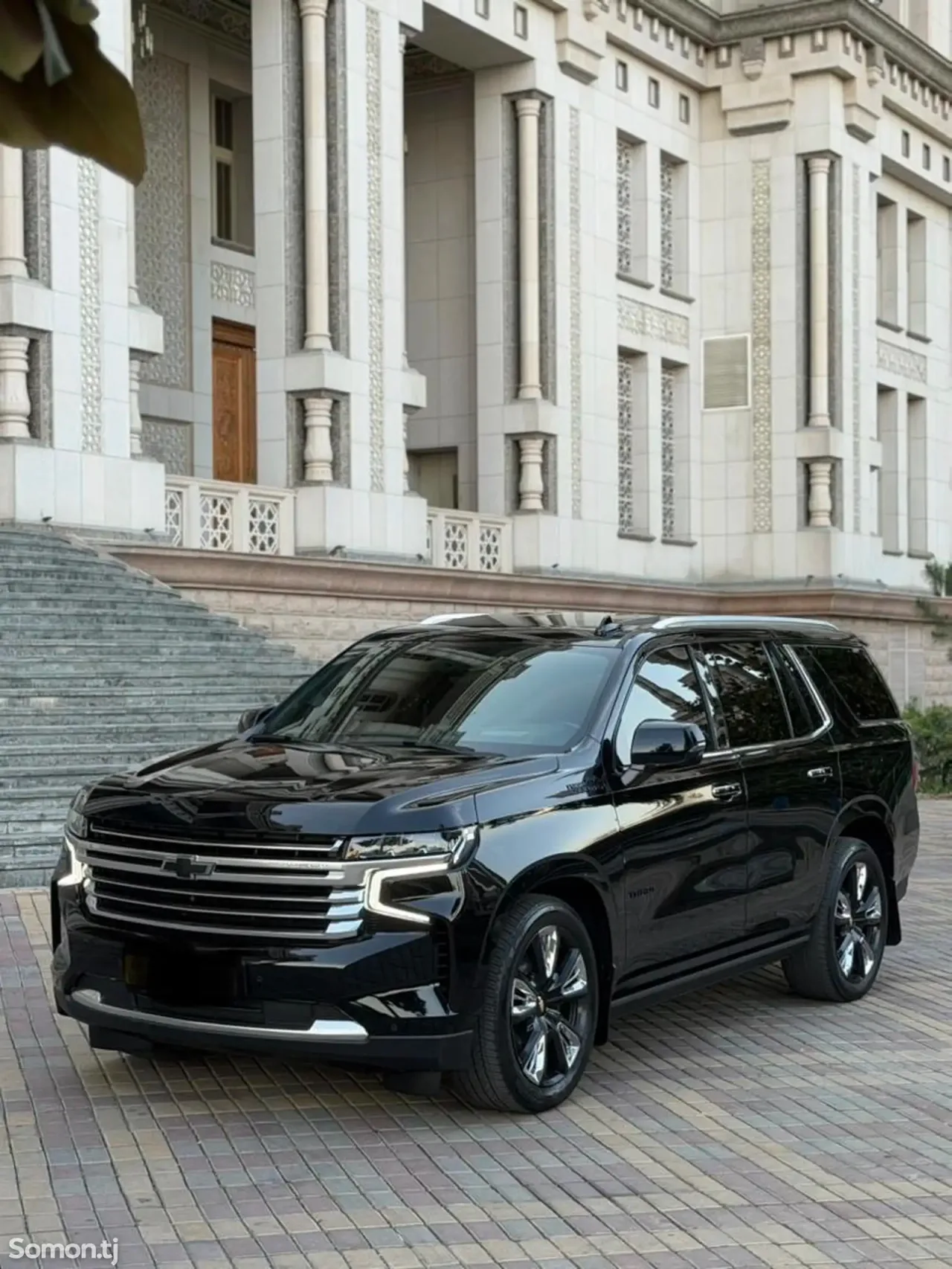 Chevrolet Tahoe 2024 · 6.2 AT