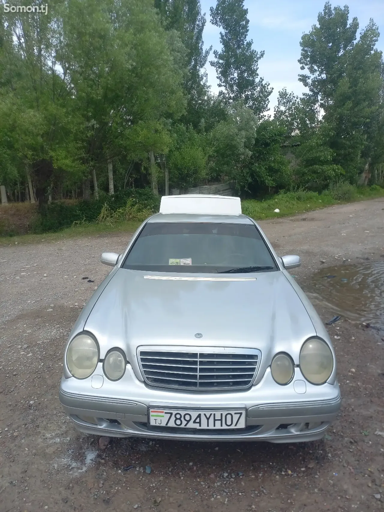 Mercedes-Benz E class 1998 · 2.0 MT