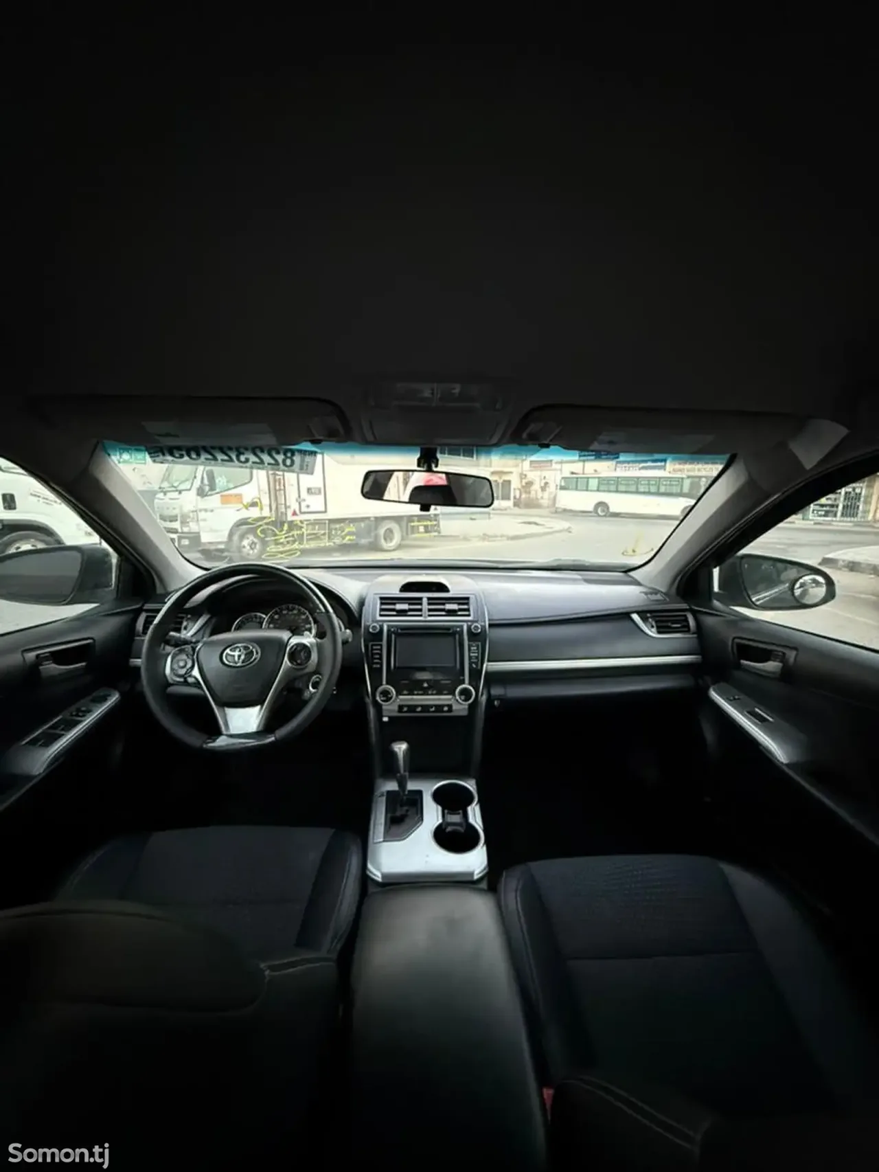Toyota Camry 2014 · 2.5 AT