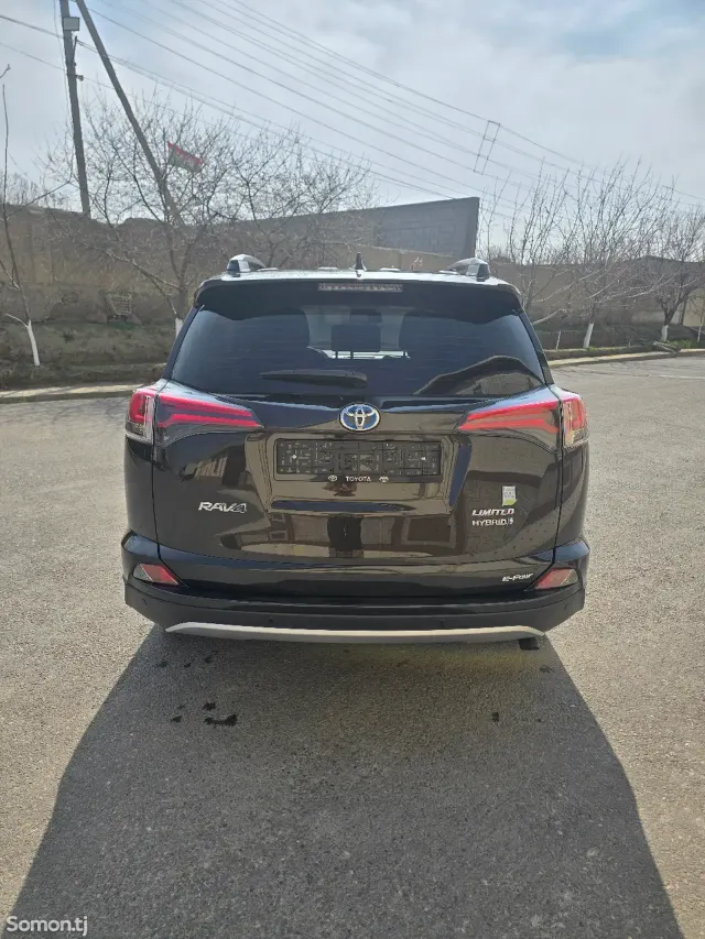 Toyota RAV 4 2017 · 2.5 AT