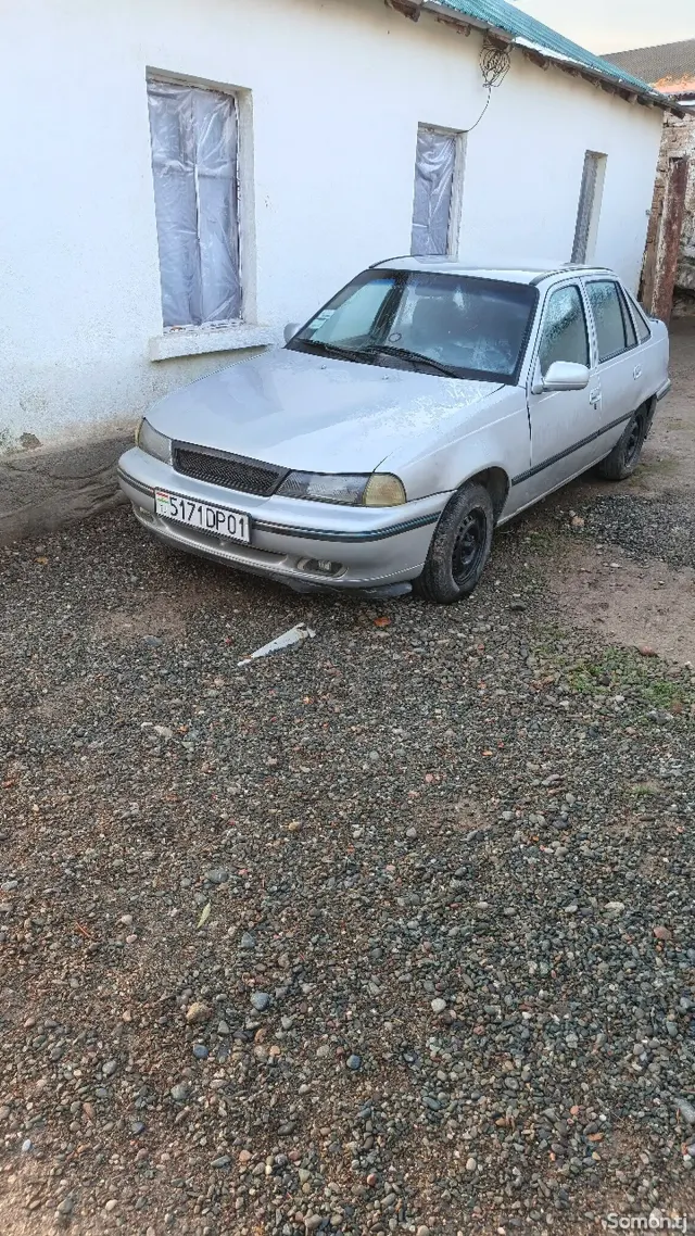 Daewoo Nexia 1994 · 1.6 MT