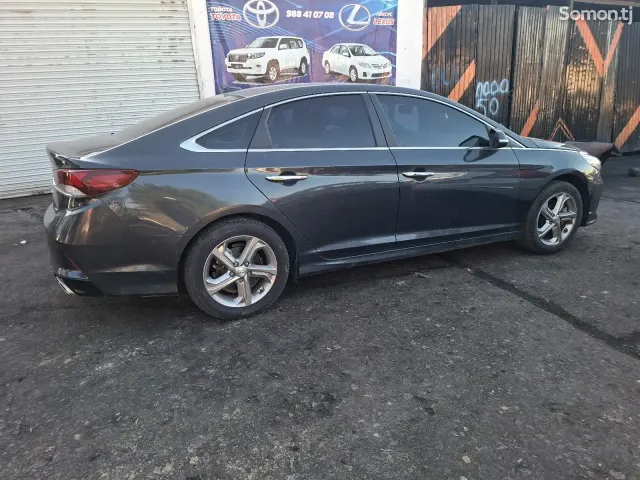 Hyundai Sonata 2018 · 2.0 AT
