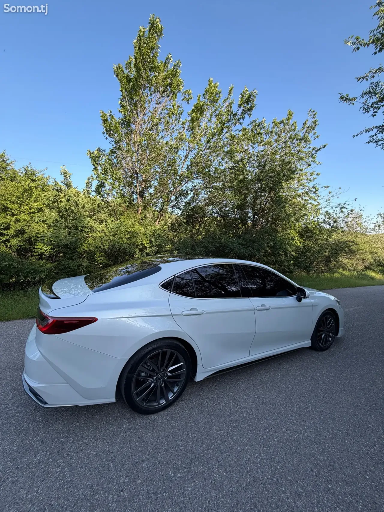 Toyota Camry 2025 · 2.0 AT