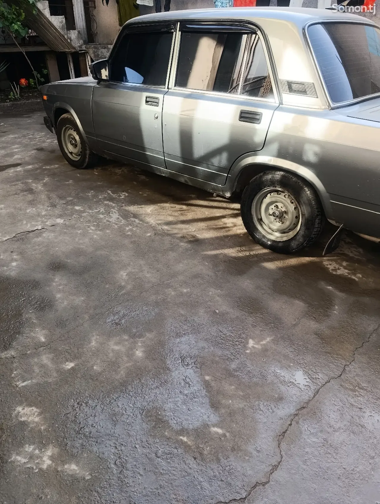 Lada (ВАЗ) 2107 2010 · 0.7 MT