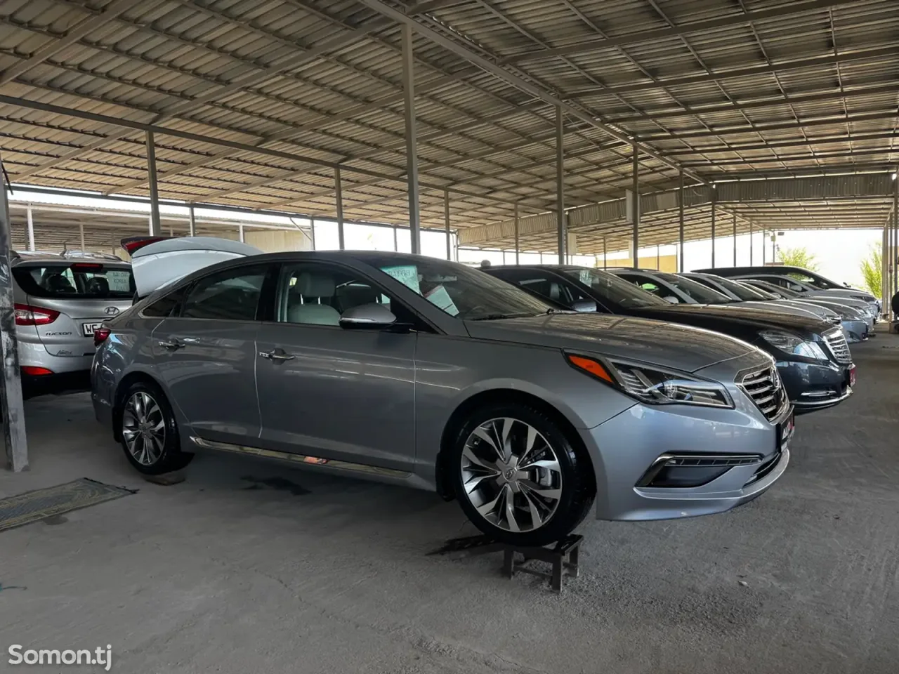 Hyundai Sonata 2015 · 2.4 AT