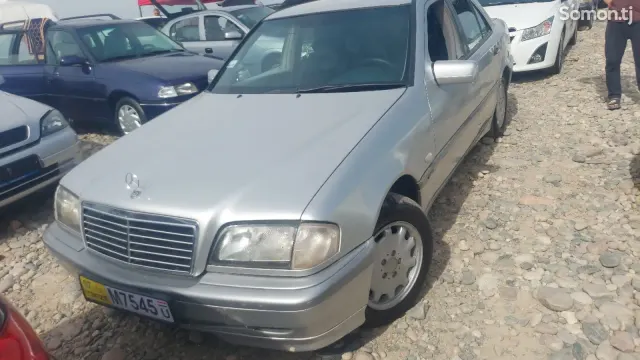 Mercedes-Benz C class 1999 · 1.8 MT