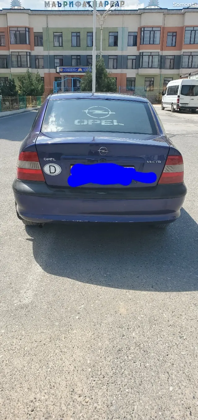 Opel Vectra B 1996 · 1.6 MT
