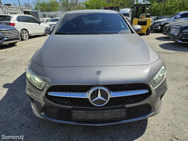Mercedes-Benz A class 2020 · 1.9 AT