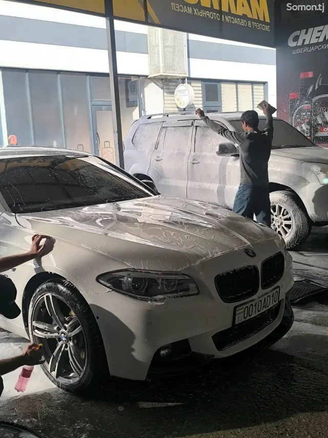 BMW 5 series 2015 · 3.0 AT