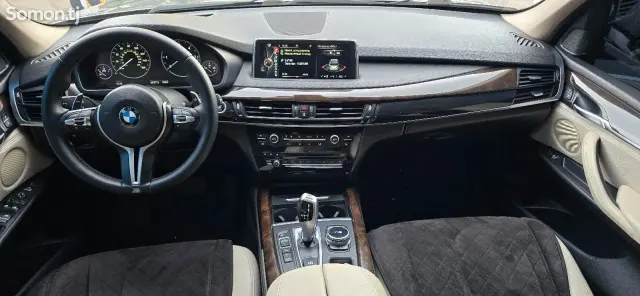 BMW X5 2015 · 3.0 AT