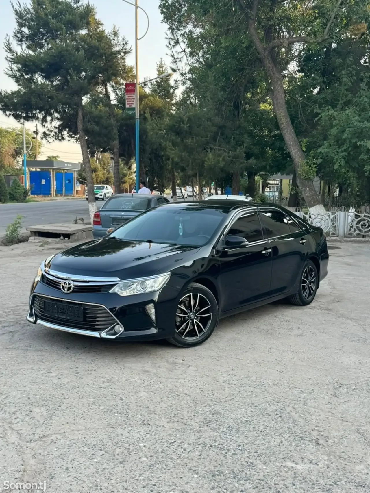 Toyota Camry 2015 · 2.5 AT
