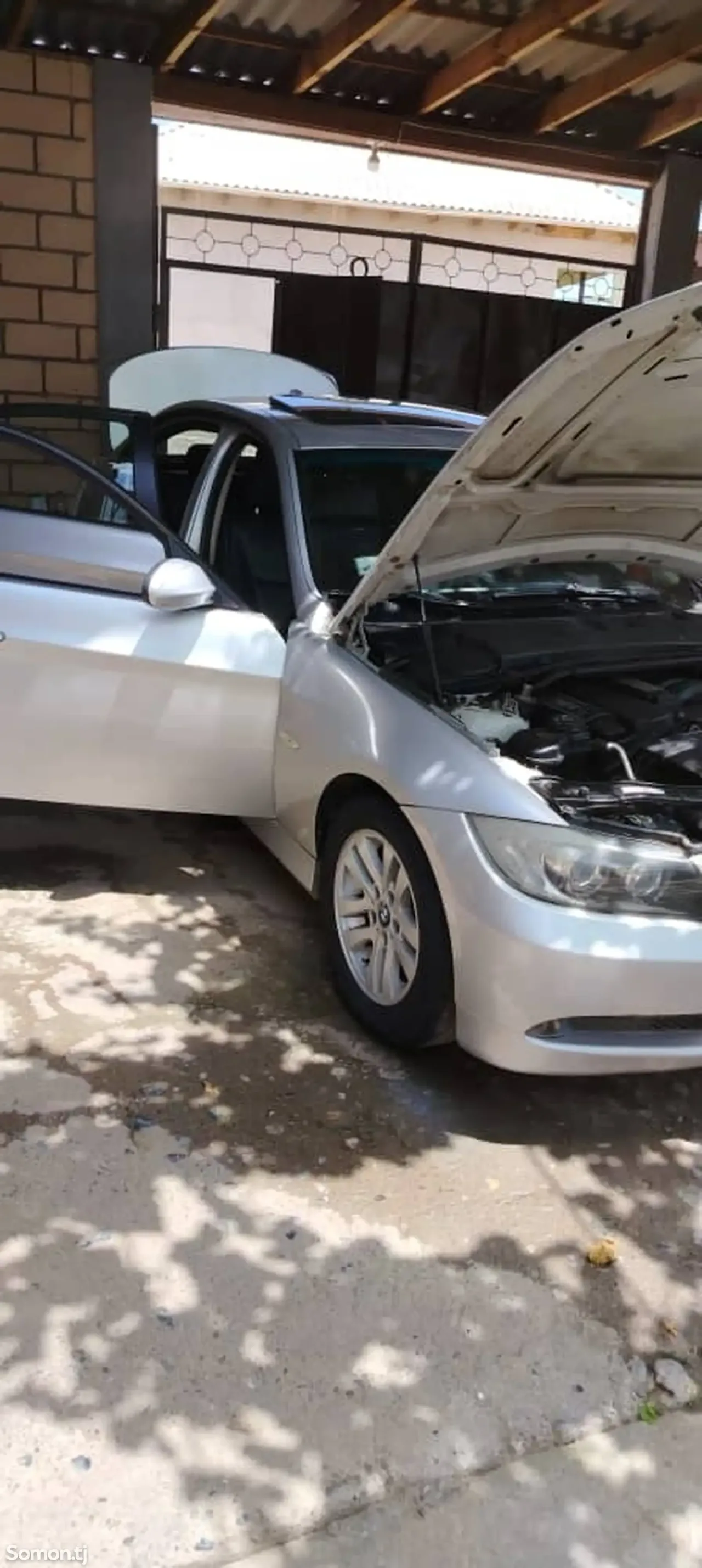 BMW 3 series 2007 · AT